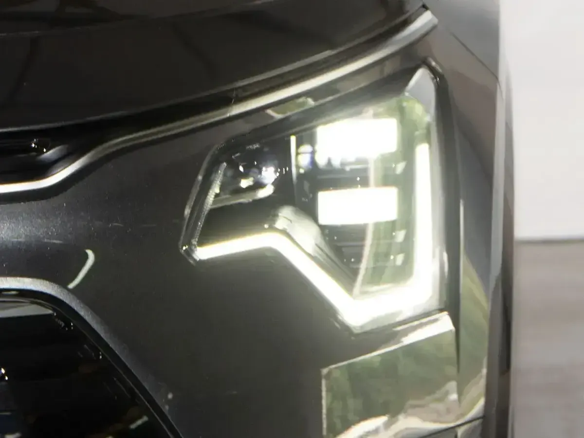 Usado Kia Niro 183 CV (134 kW) 2023 Gris SUV