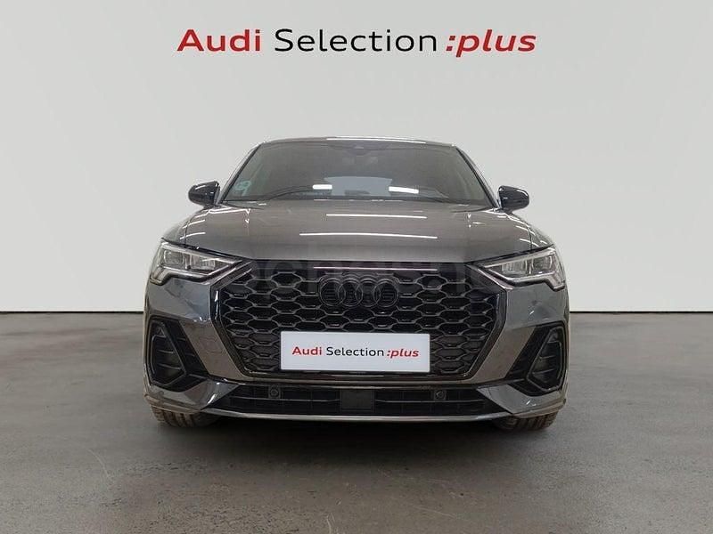 Usado Audi Q3 Sportback Ambiente 150 CV (110 kW) 2025 Gris / plata SUV