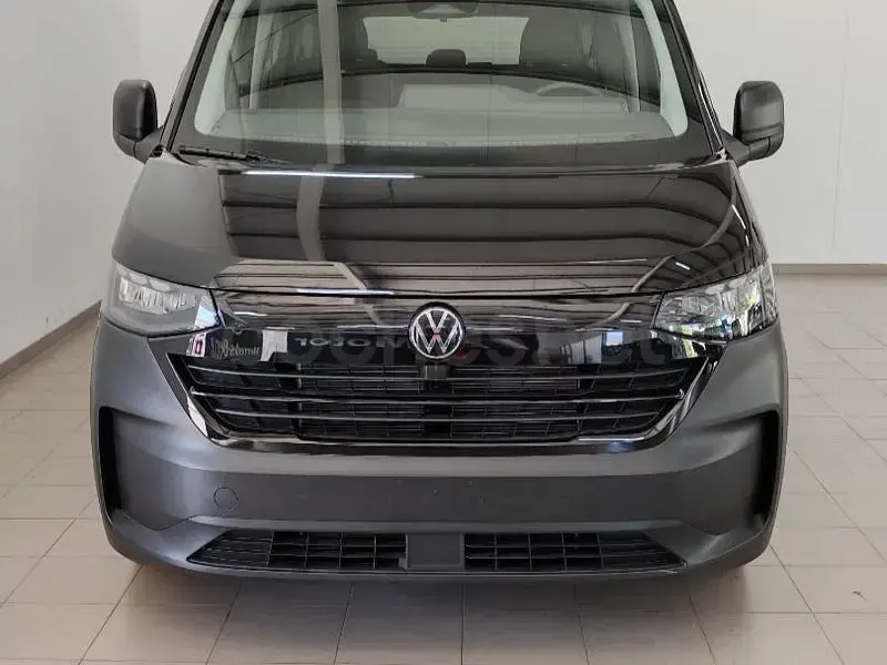 Nuevo VW Caravelle 150 CV (110 kW) 2026 Negro Van