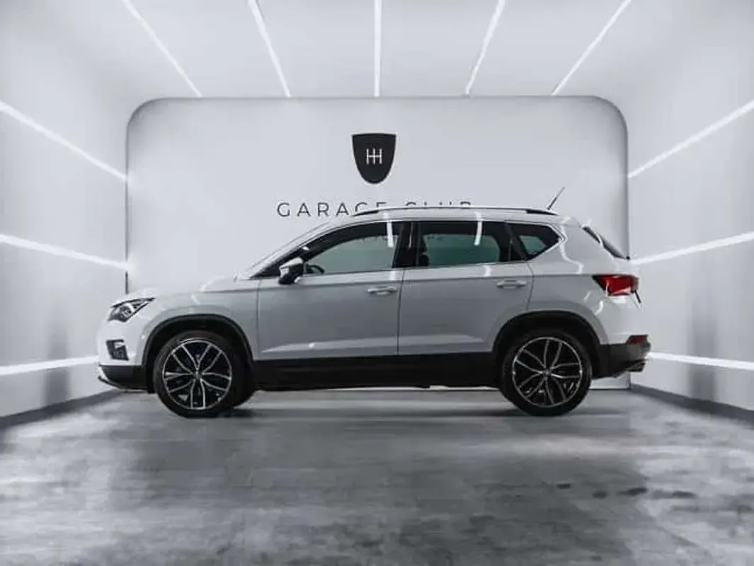 Usado Seat Ateca 4Drive 190 CV (139 kW) 2016 Blanco SUV