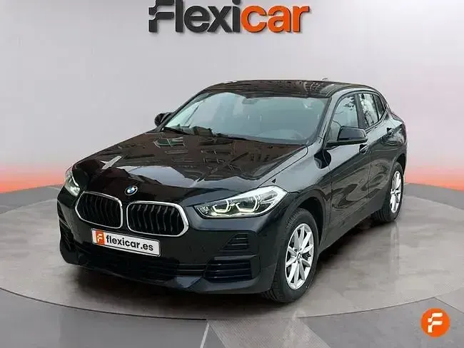 Käytetty BMW X2 150 HP (110 kW) 2021 Musta Katumaasturi