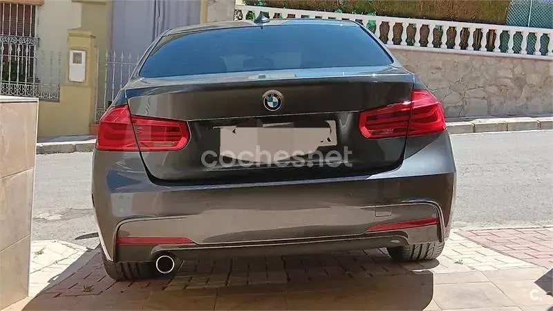 Usado BMW 318 150 CV (110 kW) 2017 Gris / plata Berlina