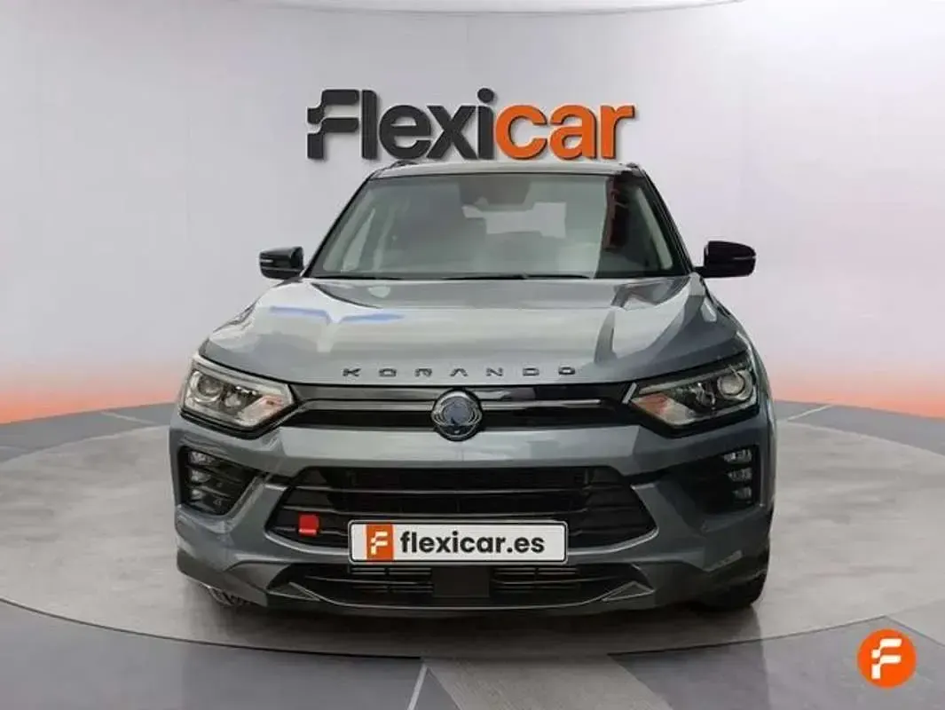 Usado SsangYong Korando 149 CV (109 kW) 2024 Gris SUV
