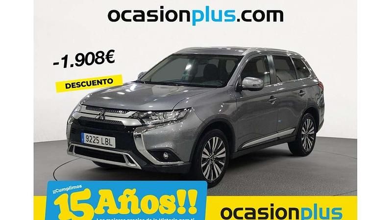 Gris Usado 2019 Mitsubishi Outlander Motion SUV | 19.082 € (Precio justo) - Imagen 1/4