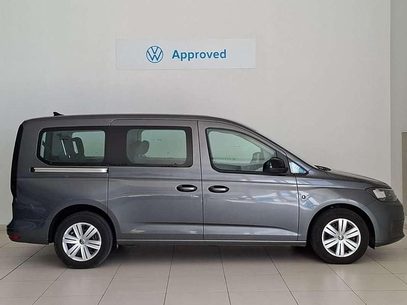 Usado VW Caddy Maxi 116 CV (85 kW) 2025 Gris Monovolumen