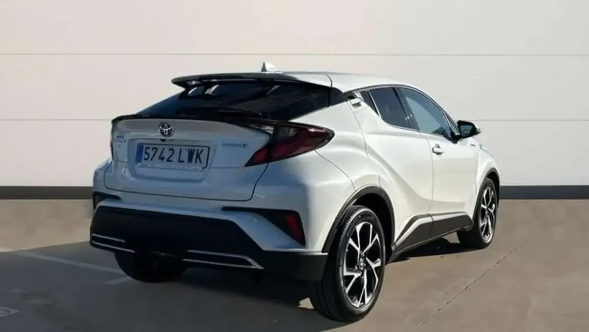 Usado Toyota C-HR Advance 184 CV (135 kW) 2022 Blanco SUV