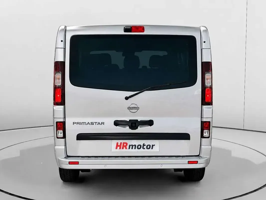 Usado Nissan Primastar Acenta 150 CV (110 kW) 2025 Gris Monovolumen