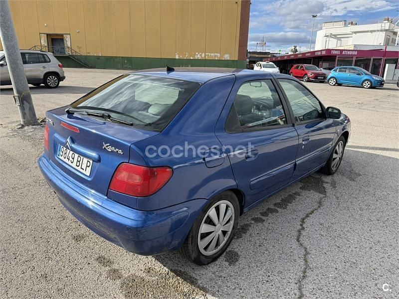 Usado Citroën Xsara 110 CV (80 kW) 2001 Azul Berlina