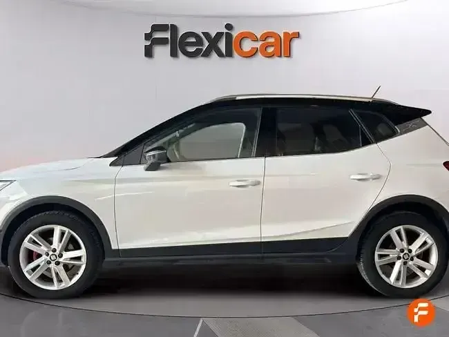 Usado Seat Arona FR 150 CV (110 kW) 2019 Blanco SUV