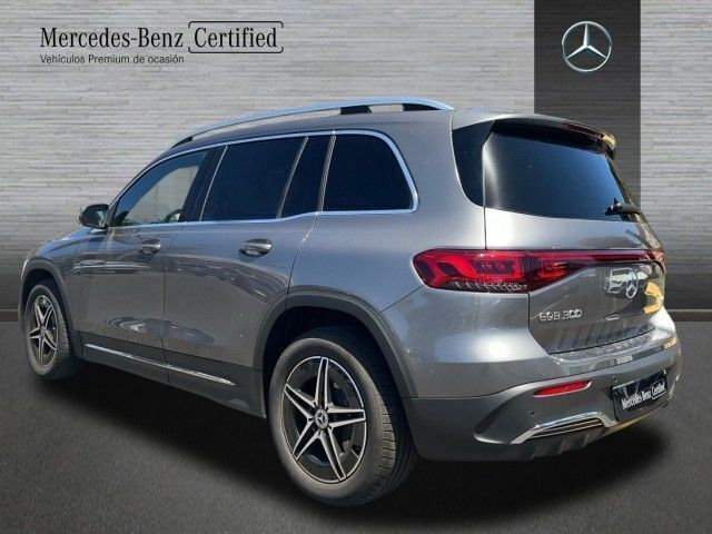 Usado Mercedes EQB300 167 kW (228 CV) 2023 Gris SUV