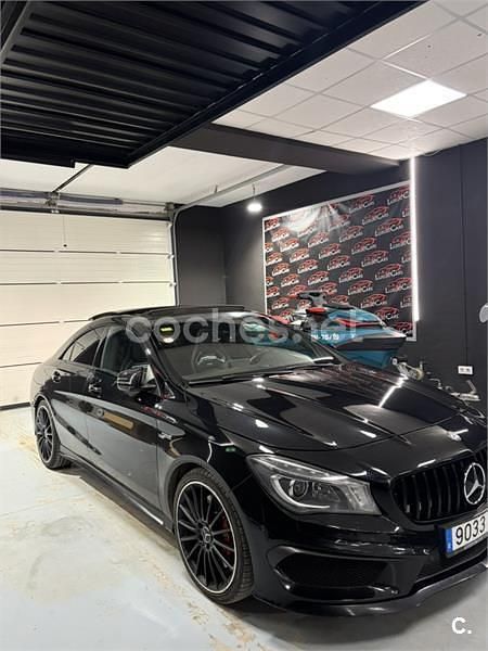 Negro Usado 2014 Mercedes CLA45 AMG AMG Berlina | 25.999 € (Un poco caro) - Imagen 1/4