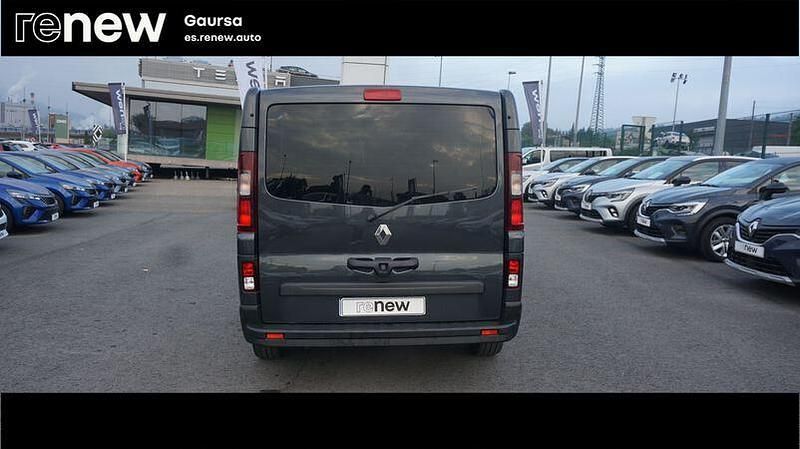 Usado Renault Trafic 110 CV (80 kW) 2023 Gris Monovolumen