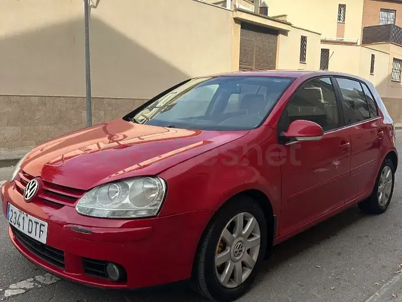 Usado VW Golf IV Highline 140 CV (102 kW) 2006 Rojo Berlina