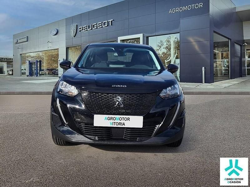 Usado Peugeot 2008 Active 110 CV (80 kW) 2022 Negro SUV