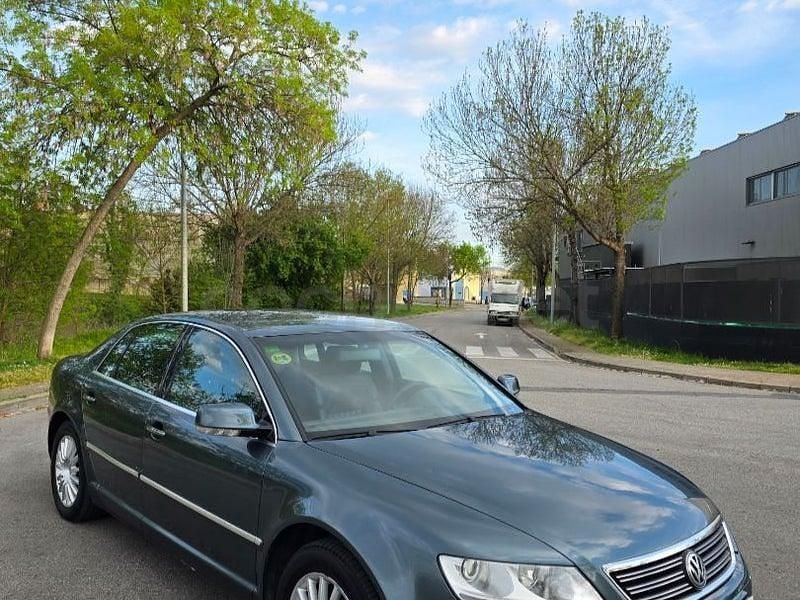 Usado VW Phaeton 225 CV (165 kW) 2006 Azul Berlina