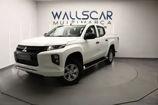 Usado Mitsubishi L200 150 CV (110 kW) 2022 Blanco Pickup/Camioneta