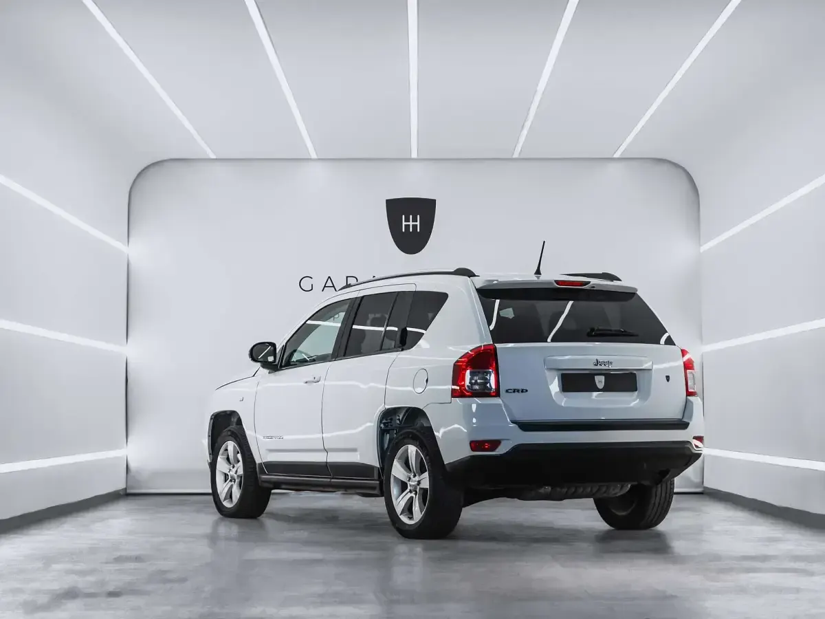 Occasion Jeep Compass Sport 136 ch (100 kW) 2012 Blanc SUV
