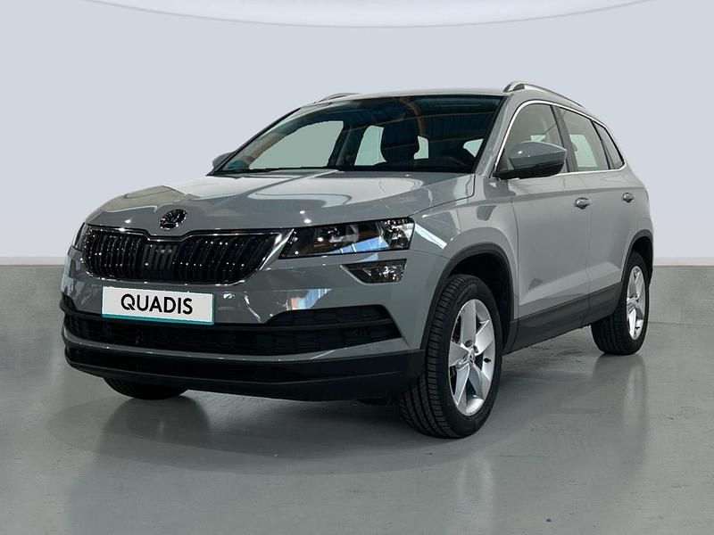 Usado Skoda Karoq Ambition 150 CV (110 kW) 2021 Gris SUV