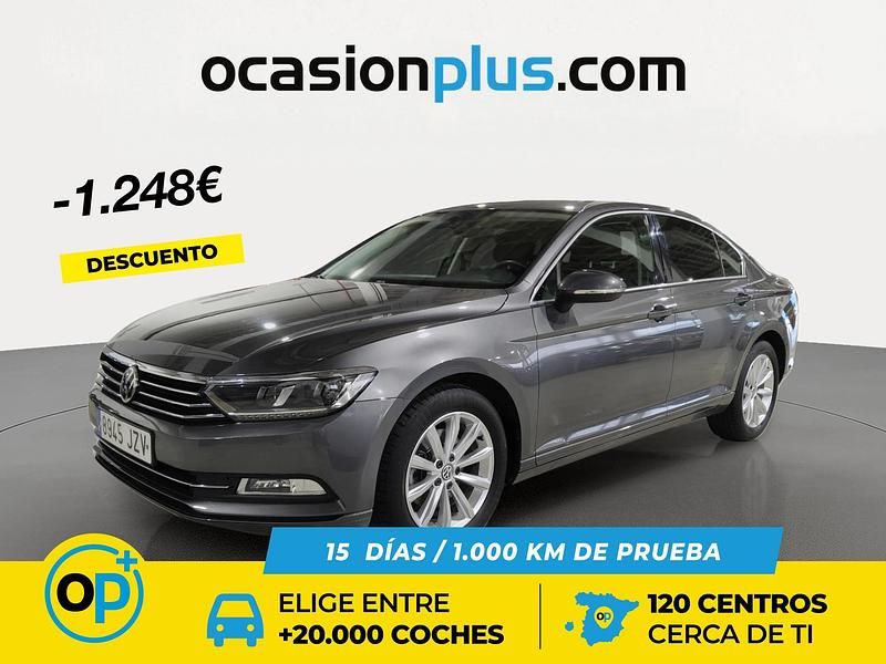 Gris Usado 2017 VW Passat Advance Berlina | 16.850 € (Un poco caro) - Imagen 1/4