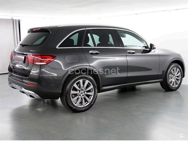 Usado Mercedes GLC300e 320 CV (235 kW) 2020 Gris / plata SUV