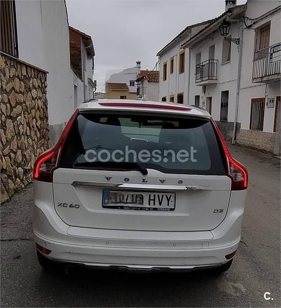 Blanco Usado 2014 Volvo XC60 R-Design Momentum SUV | 12.500 € (Buen precio) - Imagen 1/3