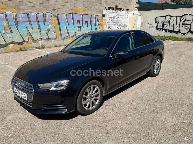 Usado Audi A4 Advanced 150 CV (110 kW) 2017 Azul Berlina