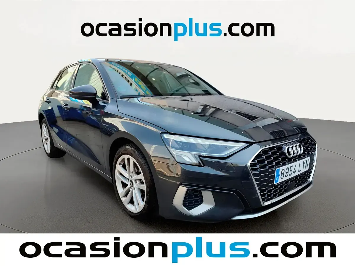 Usado Audi A3 Sportback Advanced Plus 110 CV (80 kW) 2022 Gris Utilitario
