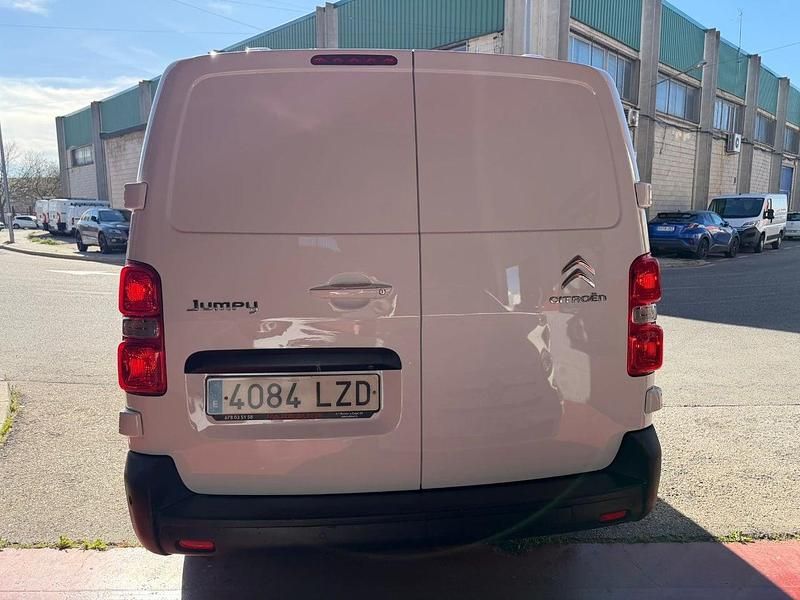 Käytetty Citroën Jumpy 102 HP (75 kW) 2022 Valkoinen Tila-auto