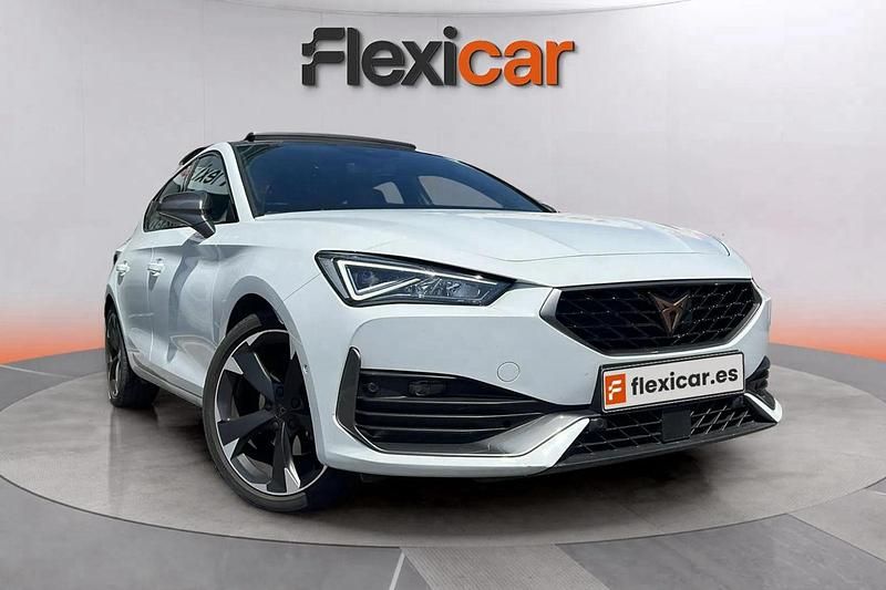 Blanco Usado 2023 Cupra Leon Berlina | 23.890 € (Precio justo) - Imagen 1/4