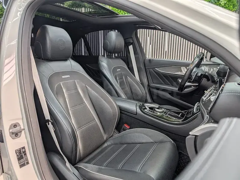 Usado Mercedes E63S AMG AMG 612 CV (450 kW) 2019 Blanco Berlina