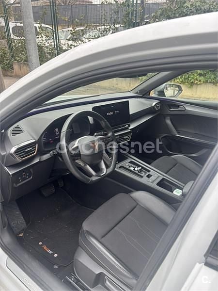 Usado Cupra Leon 150 CV (110 kW) 2024 Blanco Berlina