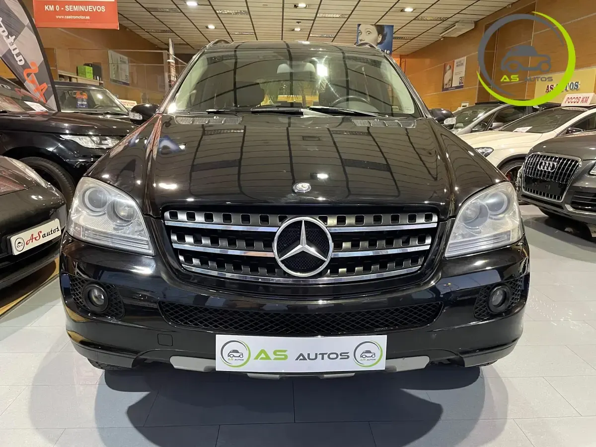 Usado Mercedes ML280 190 CV (139 kW) 2008 Negro SUV