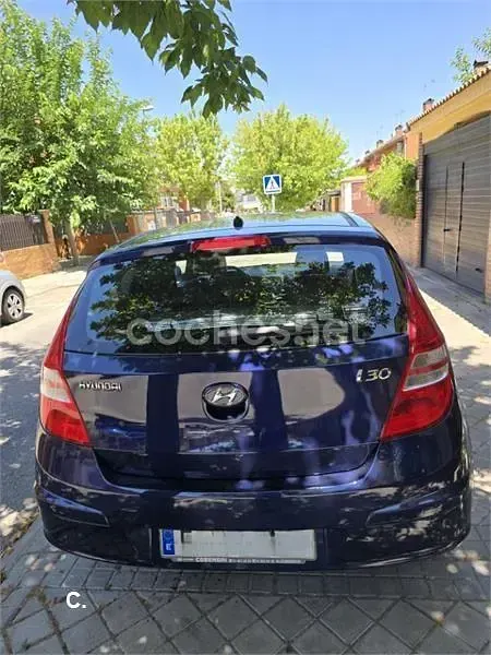 Usado Hyundai i30 Style 126 CV (92 kW) 2009 Azul Berlina