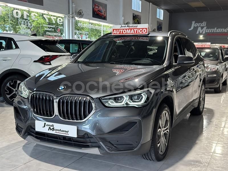 Gris / plata Usado 2021 BMW X1 Advantage SUV | 25.490 € (Precio justo) - Imagen 1/4