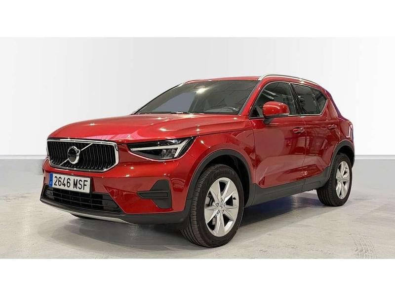 Rojo Usado 2024 Volvo XC40 Core SUV | 34.900 € (Caro) - Imagen 1/4