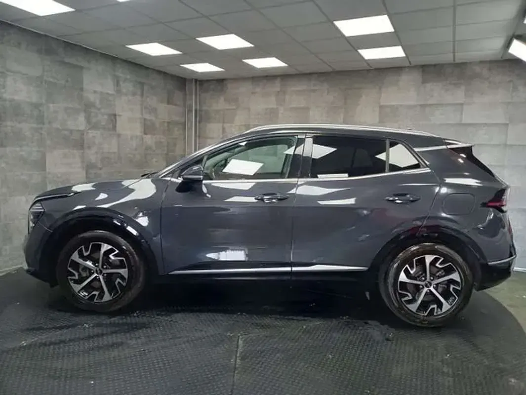 Usado Kia Sportage 150 CV (110 kW) 2023 Gris SUV