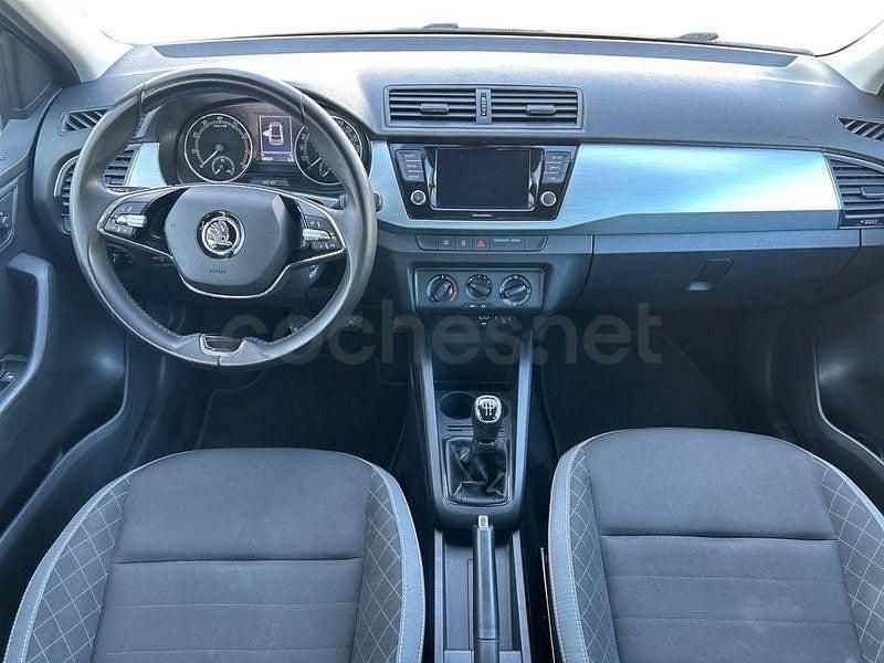 Usado Skoda Fabia Ambition 95 CV (69 kW) 2021 Azul Berlina