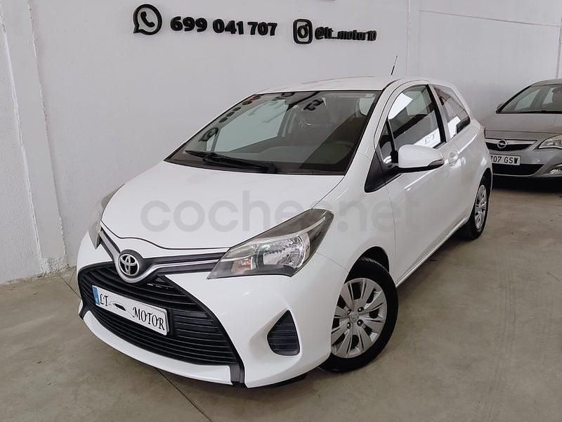 Usado Toyota Yaris City 90 CV (66 kW) 2015 Blanco Utilitario