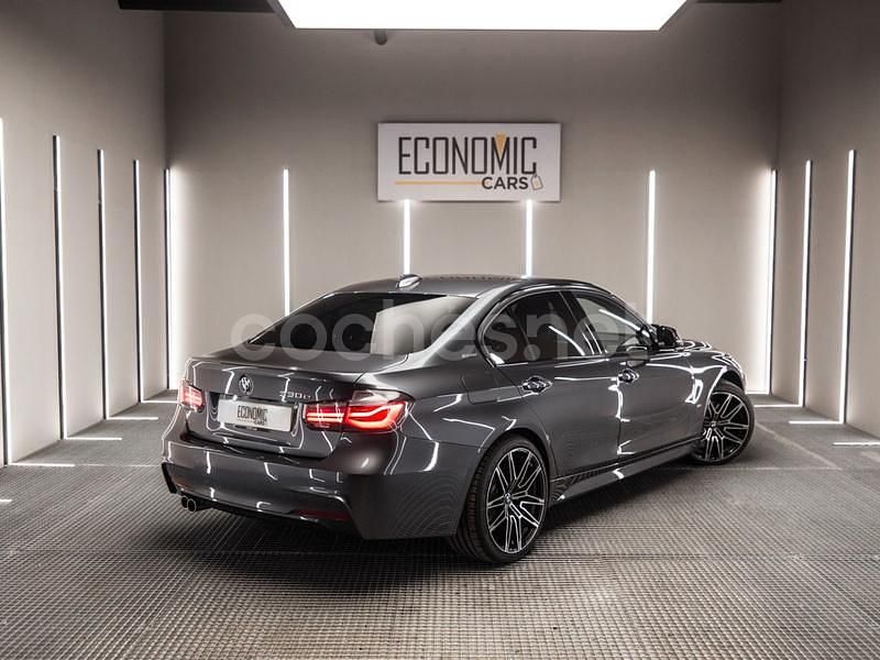 Gris / plata Usado 2016 BMW 330e M Sport Berlina | 27.000 € - Imagen 1/4