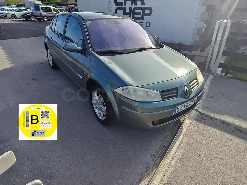 Usado Renault Mégane II Dynamique 115 CV (84 kW) 2003 Verde Berlina