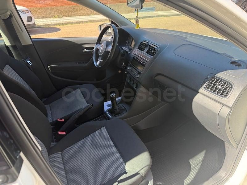 Usado VW Polo Advance 90 CV (66 kW) 2011 Blanco Utilitario