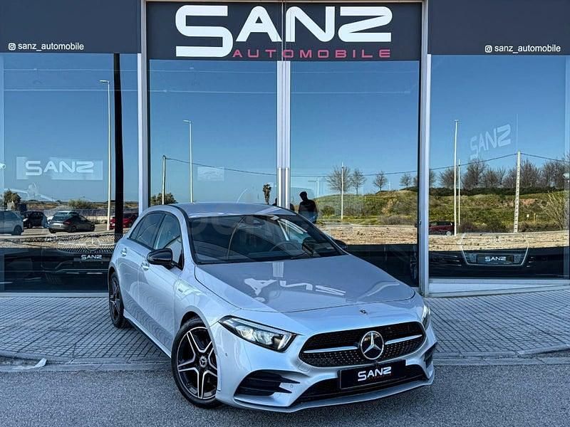 Usado Mercedes A200 163 CV (119 kW) 2022 Gris / plata Berlina