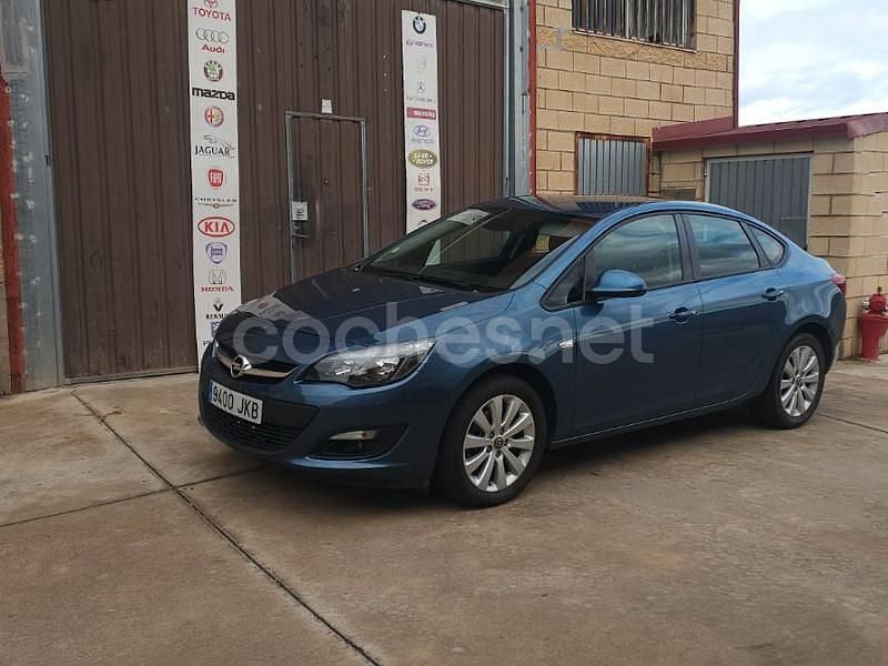 Azul Usado 2016 Opel Astra Elegance Berlina | 8500 € (Super precio) - Imagen 1/4