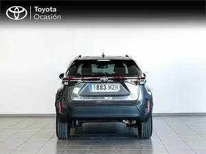 Usado Toyota Yaris Active 116 CV (85 kW) 2025 Gris Utilitario