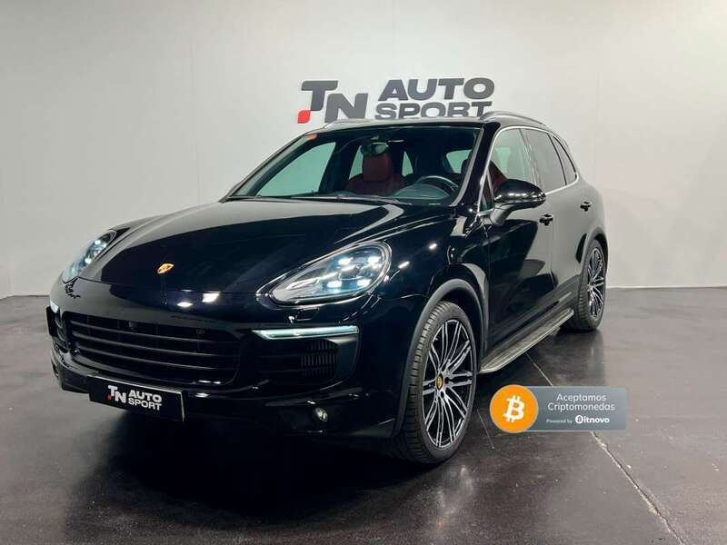 Negro Usado 2016 Porsche Cayenne SUV | 49.900 € - Imagen 1/4