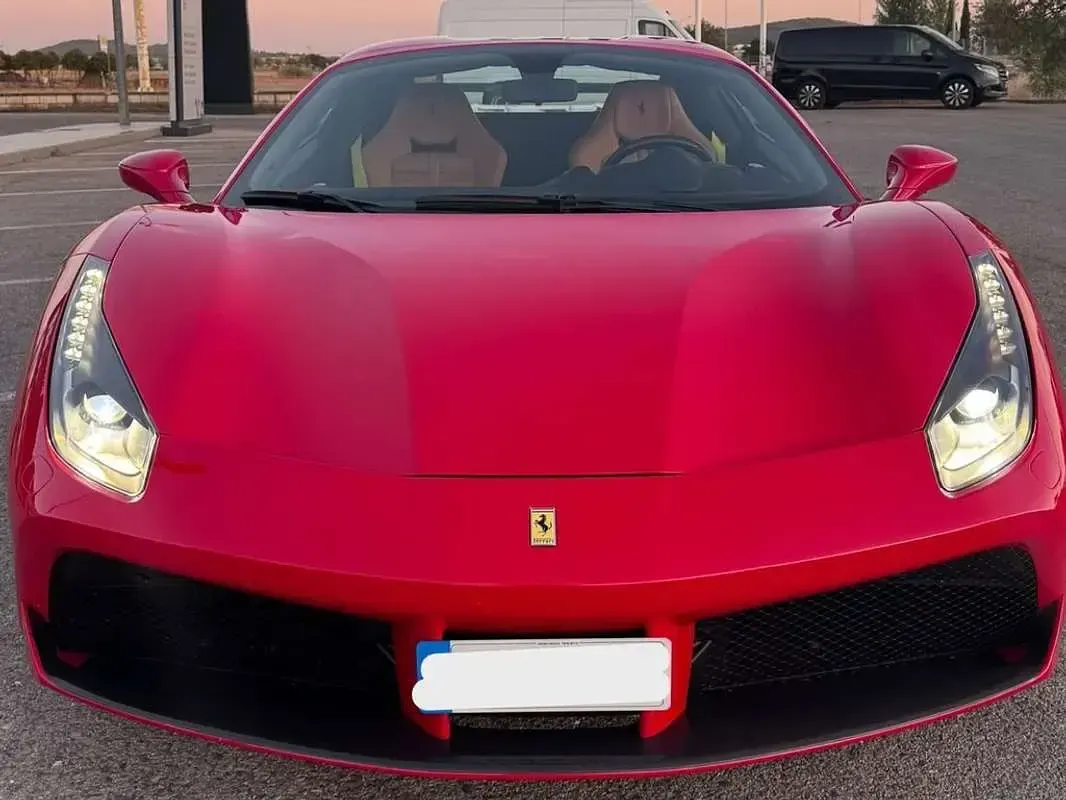 Usado Ferrari 488 669 CV (492 kW) 2017 Rojo Descapotable