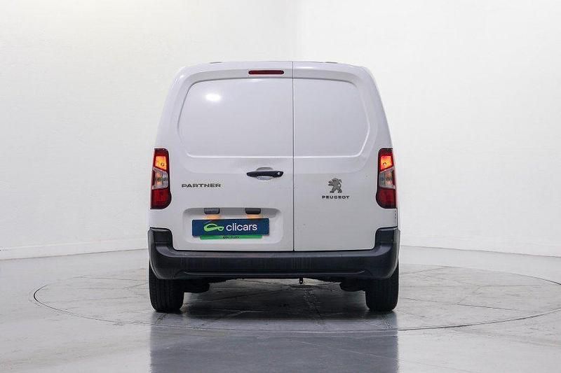 Usado Peugeot Partner S 100 CV (73 kW) 2021 Blanco Monovolumen