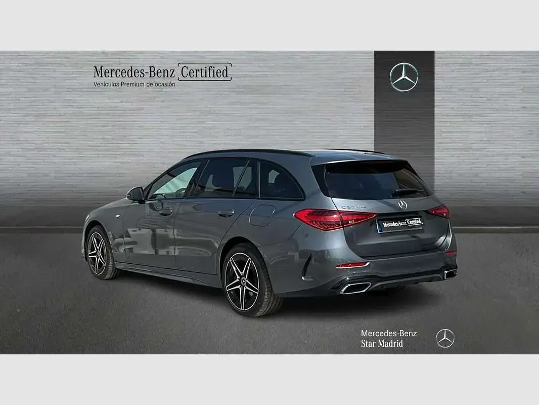 Usado Mercedes C300e 313 CV (230 kW) 2025 Gris Familiar