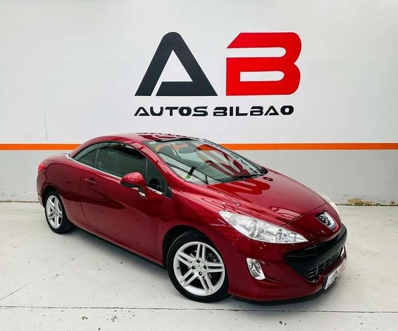 Usado Peugeot 308 CC Sport 112 CV (82 kW) 2011 Rojo Descapotable