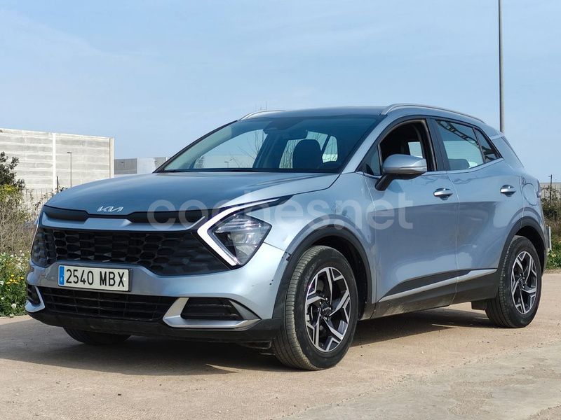 Gris / plata Usado 2022 Kia Sportage SUV | 25.000 € (Un poco caro) - Imagen 1/4